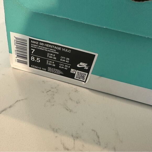 Nike SB Heritage Vulc in Summit White Navy Sneakers Size 7M/8.5W - Picture 2 of 7